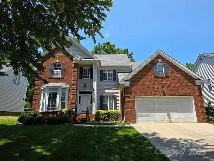 10607 Old Bridge Lane, Charlotte, NC 28269.  MLS# CAR4273664, YatesRealty ID 3670. 