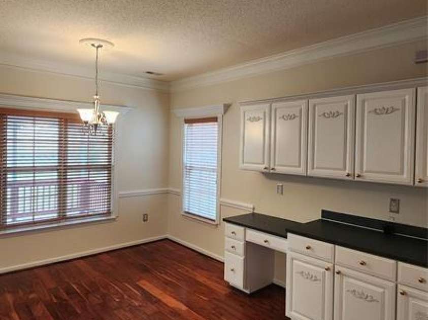 10607 Old Bridge Lane, Charlotte, NC 28269.  MLS# CAR4273664, YatesRealty ID 3670. 