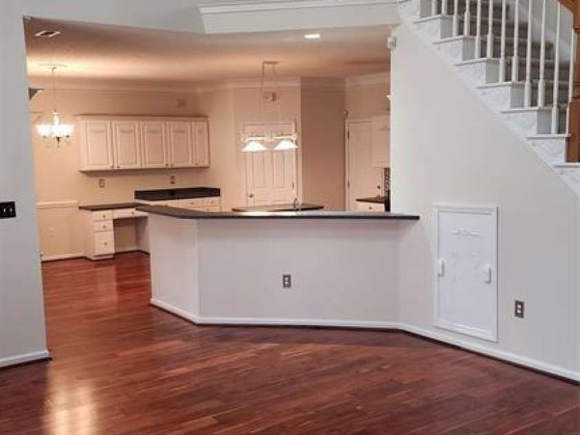 10607 Old Bridge Lane, Charlotte, NC 28269.  MLS# CAR4273664, YatesRealty ID 3670. 