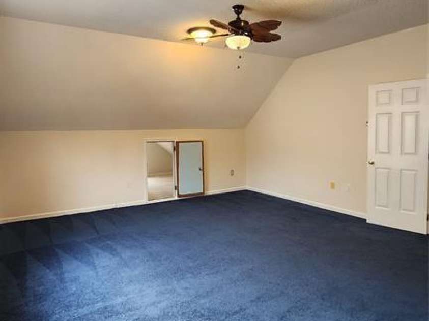 10607 Old Bridge Lane, Charlotte, NC 28269.  MLS# CAR4273664, YatesRealty ID 3670. 