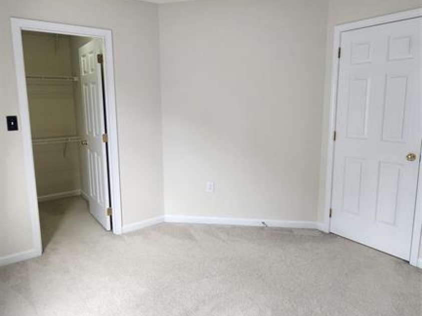 10607 Old Bridge Lane, Charlotte, NC 28269.  MLS# CAR4273664, YatesRealty ID 3670. 