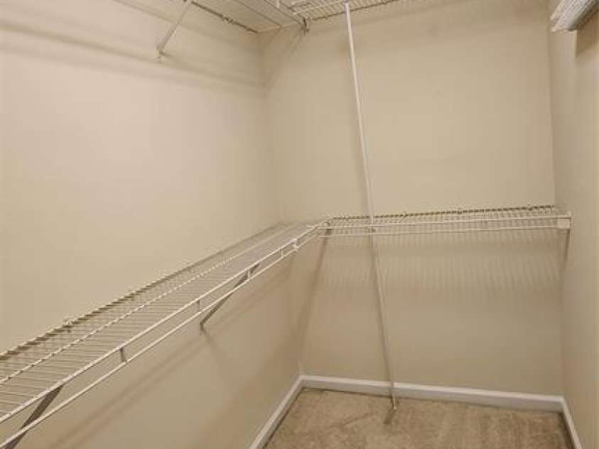 10607 Old Bridge Lane, Charlotte, NC 28269.  MLS# CAR4273664, YatesRealty ID 3670. 