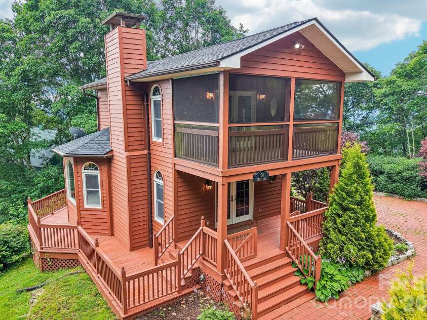 156 Simpson Lane, Maggie Valley, NC 28751.  MLS# CAR4400344, YatesRealty ID 36700. 