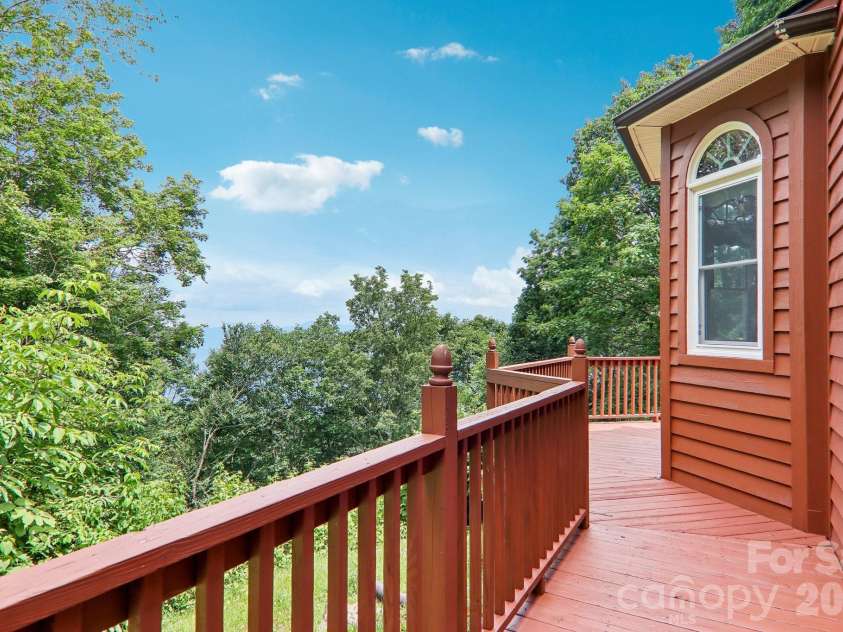 156 Simpson Lane, Maggie Valley, NC 28751.  MLS# CAR4400344, YatesRealty ID 36700. 