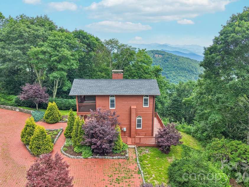 156 Simpson Lane, Maggie Valley, NC 28751.  MLS# CAR4400344, YatesRealty ID 36700. 