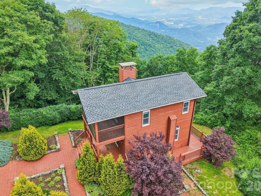 156 Simpson Lane, Maggie Valley, NC 28751.  MLS# CAR4400344, YatesRealty ID 36700. 