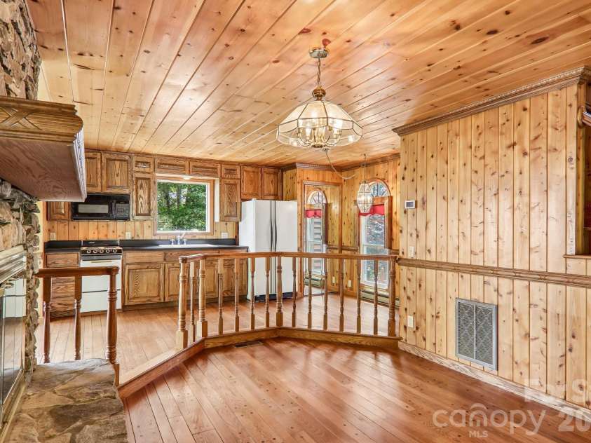 156 Simpson Lane, Maggie Valley, NC 28751.  MLS# CAR4400344, YatesRealty ID 36700. 