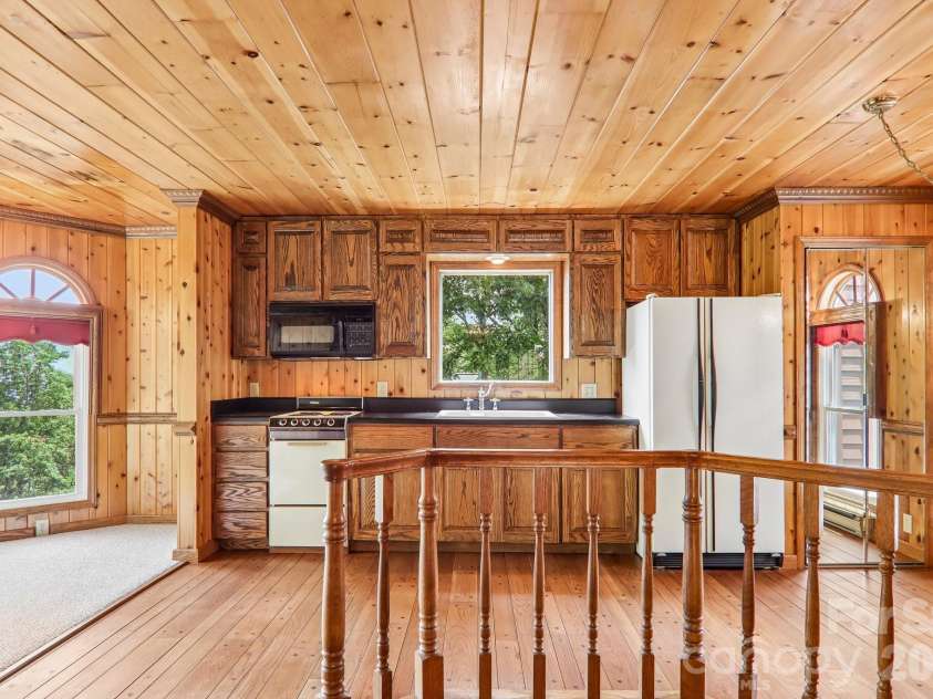 156 Simpson Lane, Maggie Valley, NC 28751.  MLS# CAR4400344, YatesRealty ID 36700. 