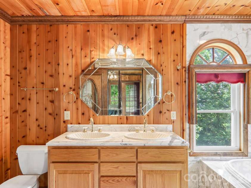 156 Simpson Lane, Maggie Valley, NC 28751.  MLS# CAR4400344, YatesRealty ID 36700. 