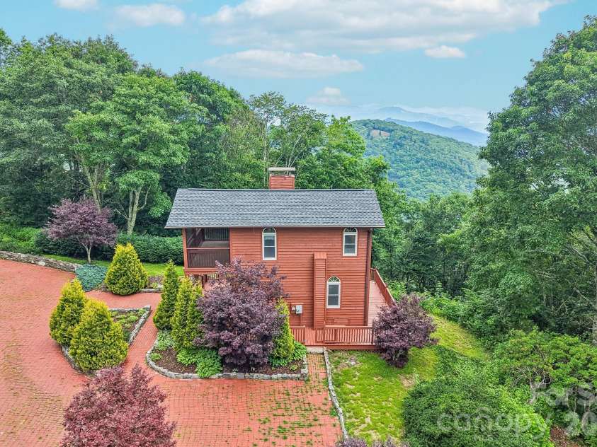 156 Simpson Lane, Maggie Valley, NC 28751.  MLS# CAR4400344, YatesRealty ID 36700. 