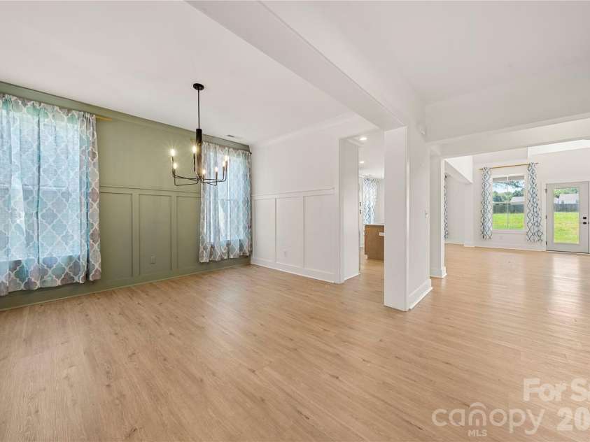 11352 Timber Ridge Road, Charlotte, NC 28213.  MLS# CAR4402806, YatesRealty ID 36701. 