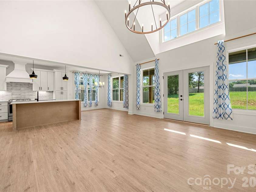 11352 Timber Ridge Road, Charlotte, NC 28213.  MLS# CAR4402806, YatesRealty ID 36701. 
