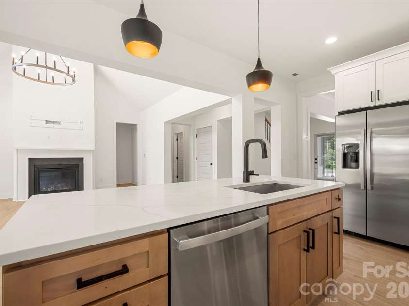 11352 Timber Ridge Road, Charlotte, NC 28213.  MLS# CAR4402806, YatesRealty ID 36701. 