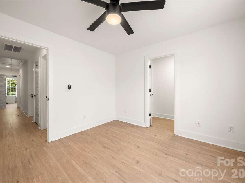 11352 Timber Ridge Road, Charlotte, NC 28213.  MLS# CAR4402806, YatesRealty ID 36701. 