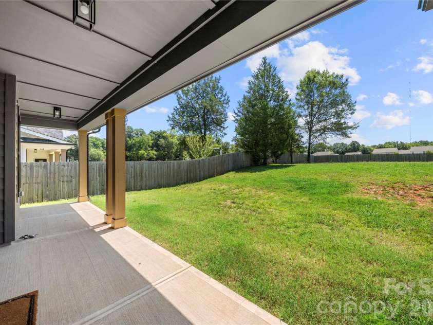 11352 Timber Ridge Road, Charlotte, NC 28213.  MLS# CAR4402806, YatesRealty ID 36701. 