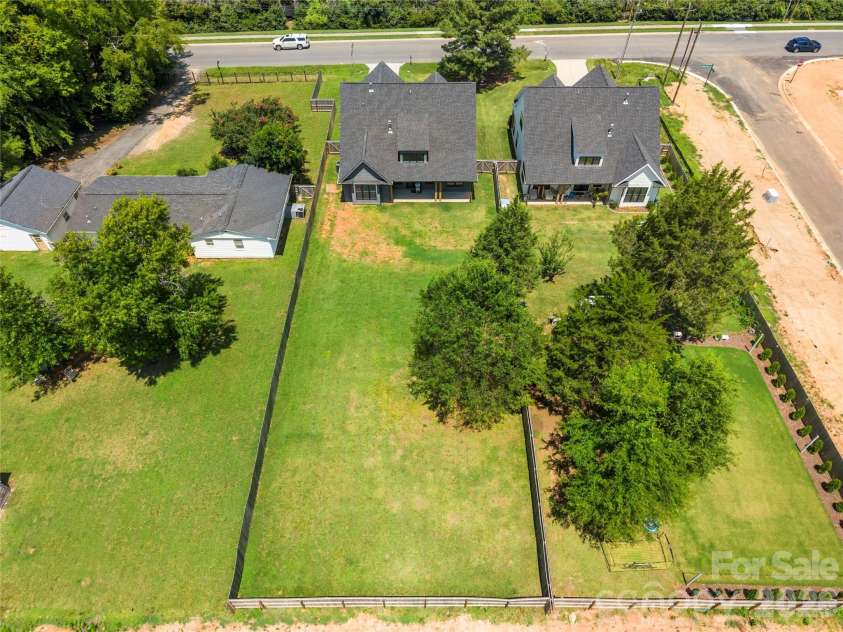 11352 Timber Ridge Road, Charlotte, NC 28213.  MLS# CAR4402806, YatesRealty ID 36701. 