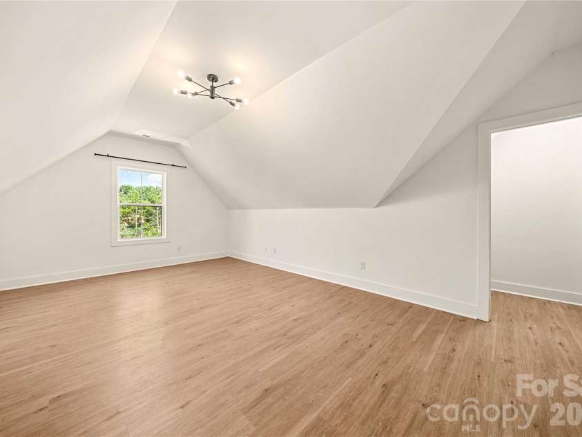 11352 Timber Ridge Road, Charlotte, NC 28213.  MLS# CAR4402806, YatesRealty ID 36701. Bed/bonus