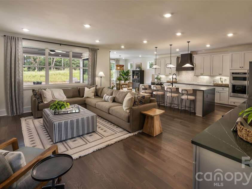 109 Windy Dell Drive, Tega Cay, SC 29708.  MLS# CAR4403963, YatesRealty ID 36703. Great Room
