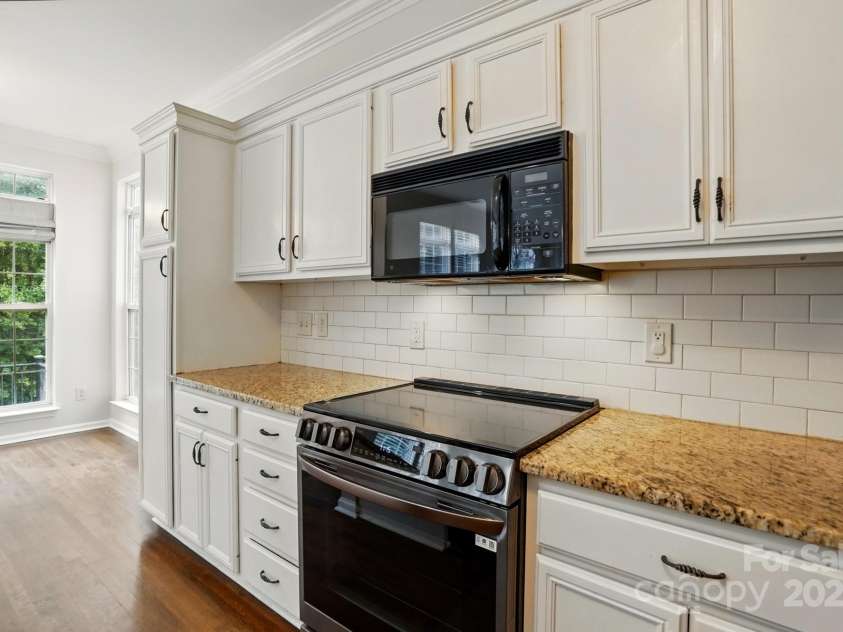 14616 Pomerol Lane, Pineville, NC 28134.  MLS# CAR4264958, YatesRealty ID 36704. 