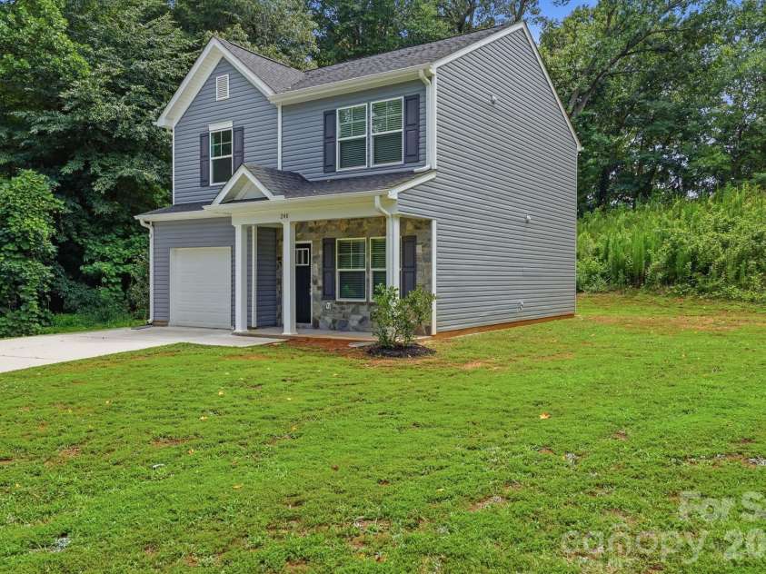 248 Valleybrook Lane, Troutman, NC 28166.  MLS# CAR4403330, YatesRealty ID 36707. 