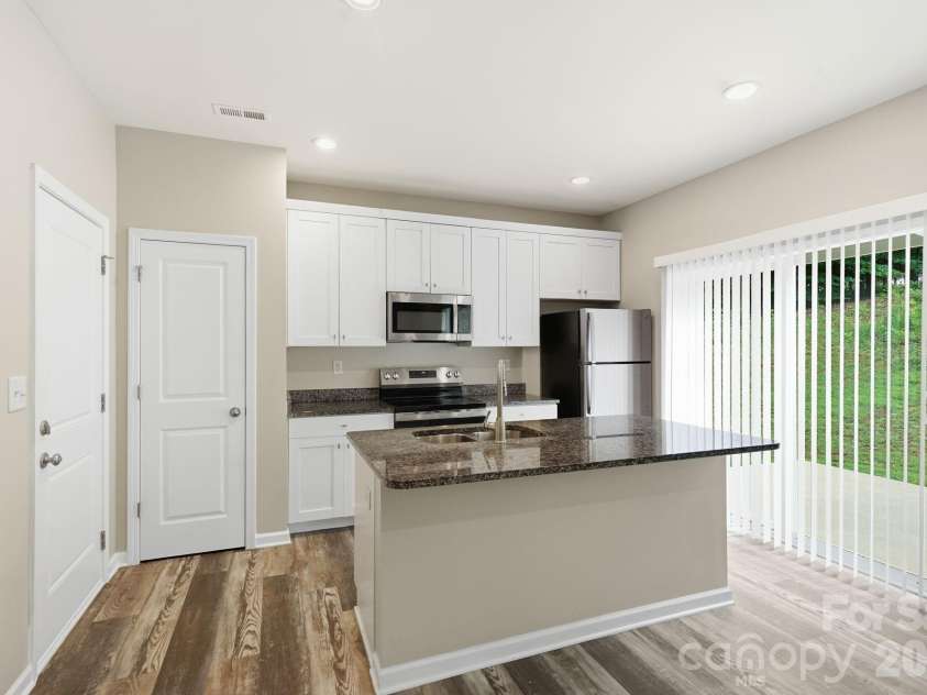 248 Valleybrook Lane, Troutman, NC 28166.  MLS# CAR4403330, YatesRealty ID 36707. 