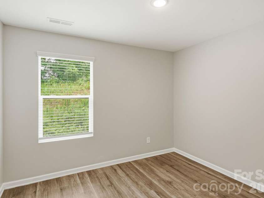248 Valleybrook Lane, Troutman, NC 28166.  MLS# CAR4403330, YatesRealty ID 36707. 
