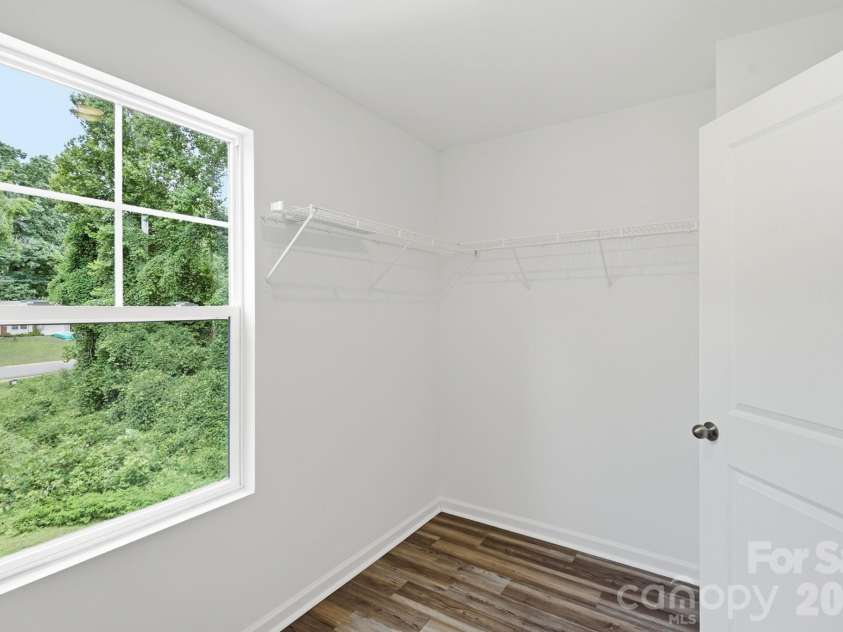 248 Valleybrook Lane, Troutman, NC 28166.  MLS# CAR4403330, YatesRealty ID 36707. 