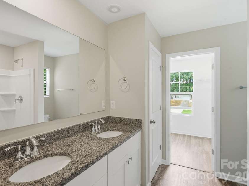 248 Valleybrook Lane, Troutman, NC 28166.  MLS# CAR4403330, YatesRealty ID 36707. 