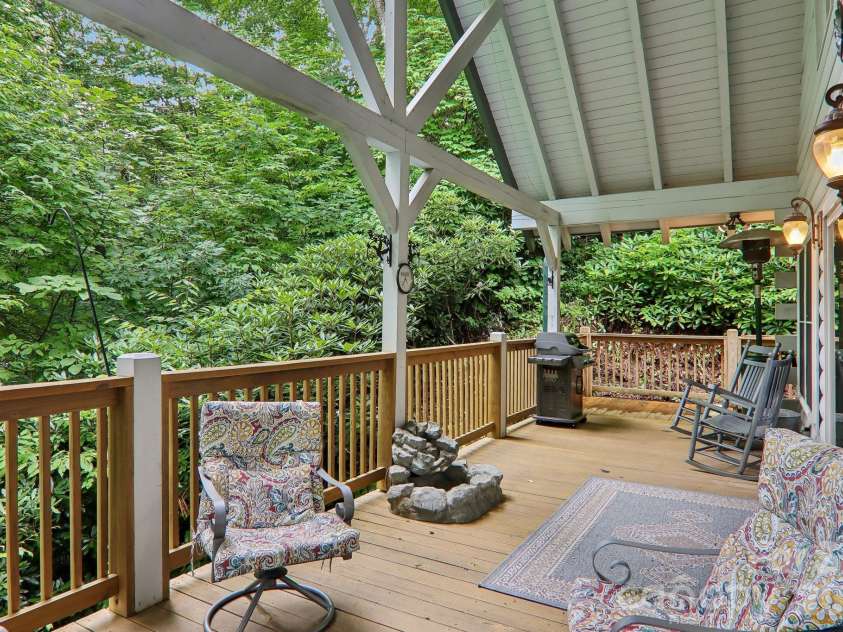 1061 Setzer Cove Road, Maggie Valley, NC 28751.  MLS# CAR4404005, YatesRealty ID 36708. 