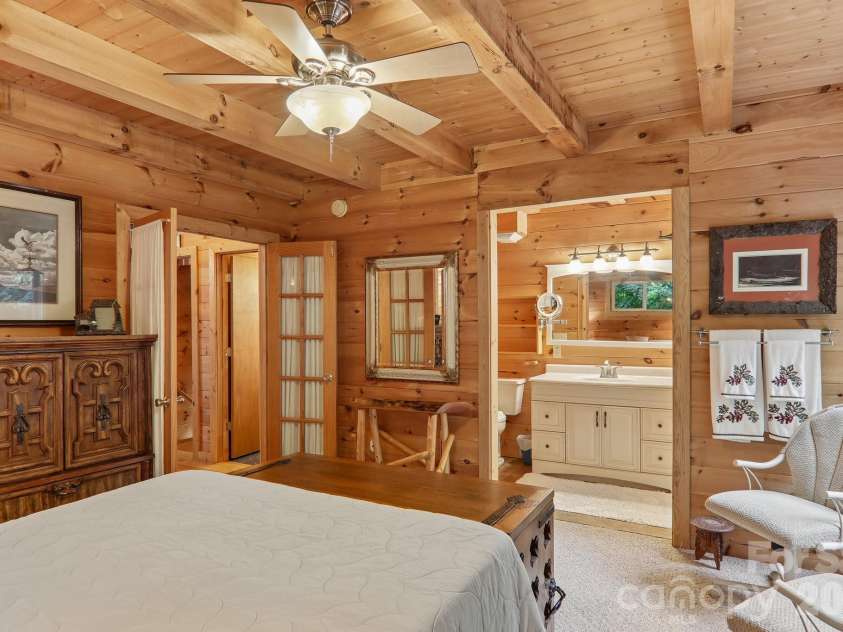 1061 Setzer Cove Road, Maggie Valley, NC 28751.  MLS# CAR4404005, YatesRealty ID 36708. 