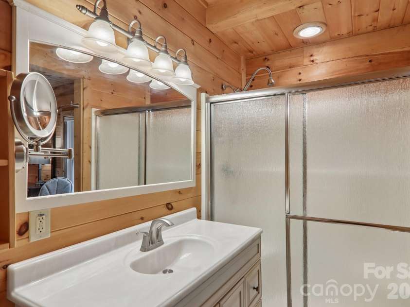 1061 Setzer Cove Road, Maggie Valley, NC 28751.  MLS# CAR4404005, YatesRealty ID 36708. 