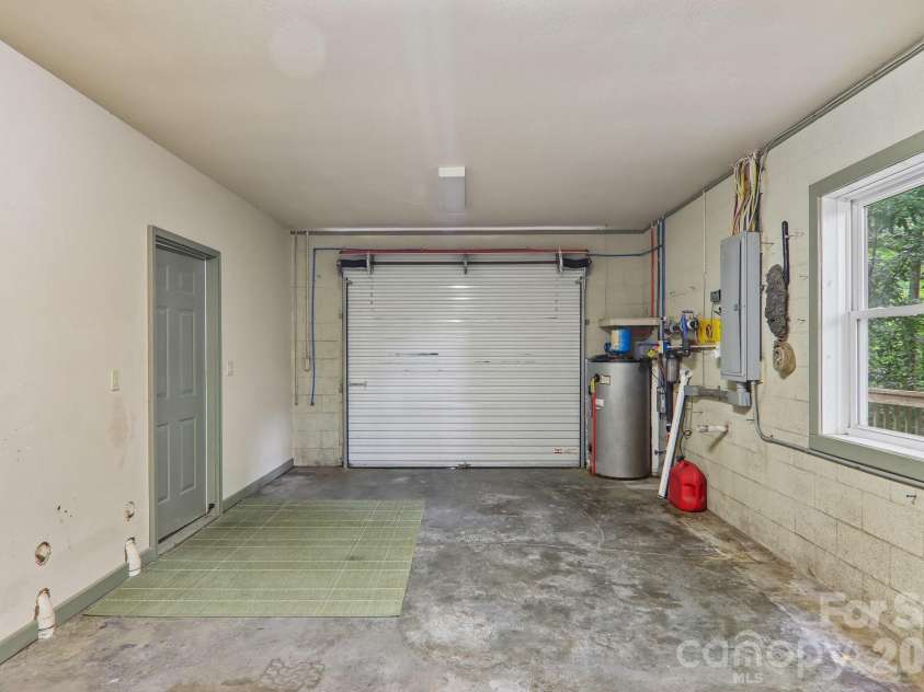 1061 Setzer Cove Road, Maggie Valley, NC 28751.  MLS# CAR4404005, YatesRealty ID 36708. 