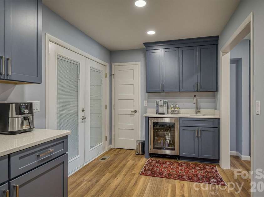 214 Howard Street, Morganton, NC 28655.  MLS# CAR4284499, YatesRealty ID 3671. Wine & Coffee Bar