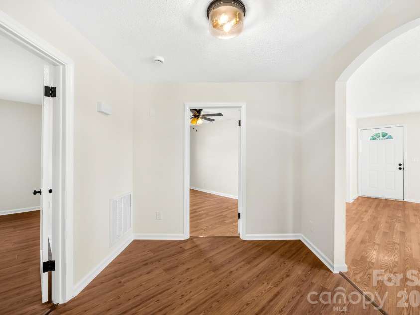 2615 Airport Road, Salisbury, NC 28147.  MLS# CAR4403877, YatesRealty ID 36710. 