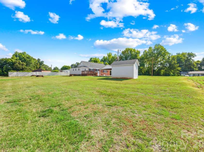 2615 Airport Road, Salisbury, NC 28147.  MLS# CAR4403877, YatesRealty ID 36710. 
