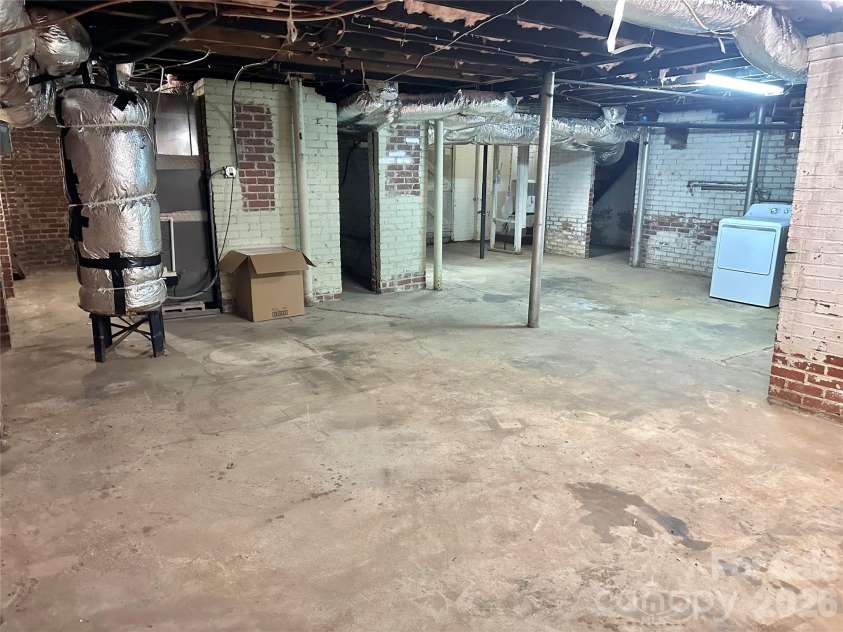 1214 York Street, Gastonia, NC 28052.  MLS# CAR4403849, YatesRealty ID 36712. 