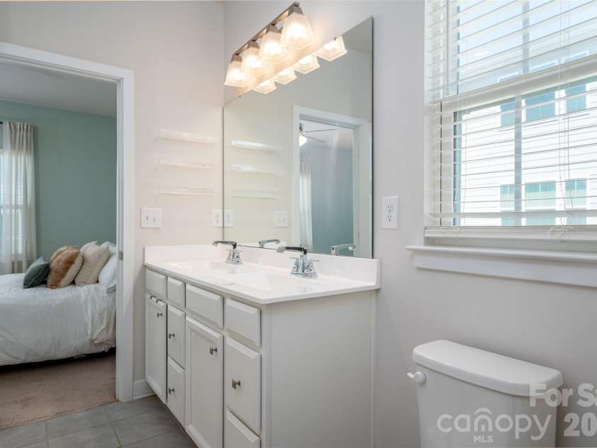 511 Old Mill Road, Charlotte, NC 28206.  MLS# CAR4403394, YatesRealty ID 36713. 