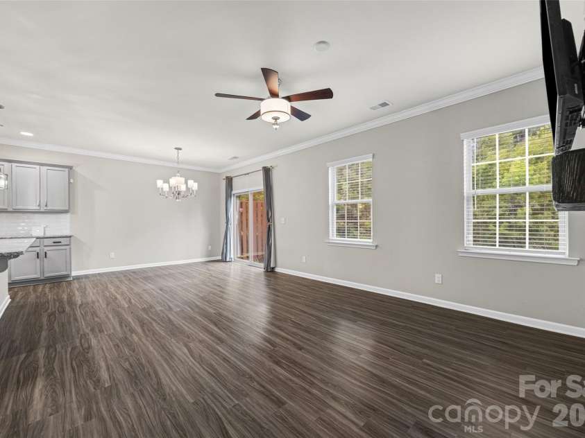 623 Amber Meadows Way, Fort Mill, SC 29708.  MLS# CAR4402607, YatesRealty ID 36714. Family Room Open Concept