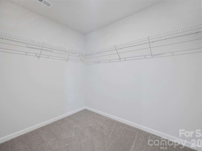711 Still Oak Trail, Fort Mill, SC 29708.  MLS# CAR4385661, YatesRealty ID 36715. Primary Closet