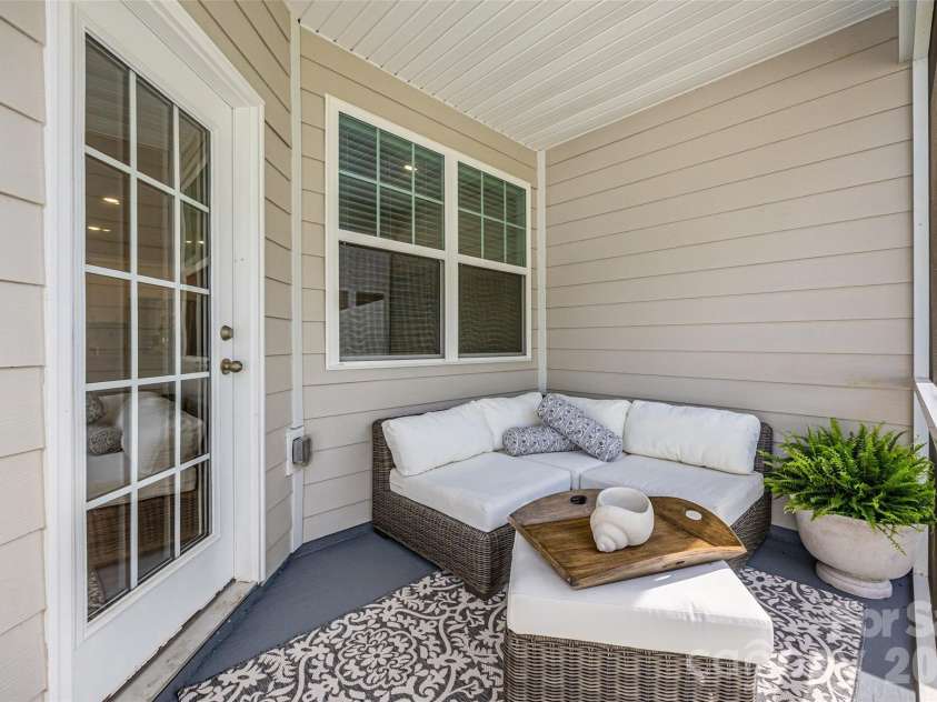 711 Still Oak Trail, Fort Mill, SC 29708.  MLS# CAR4385661, YatesRealty ID 36715. Screened in Porch