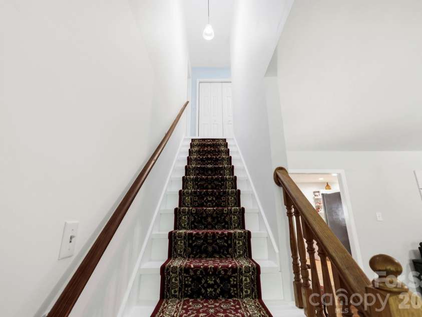 209 Mint Way, Flat Rock, NC 28731.  MLS# CAR4396693, YatesRealty ID 36716. 