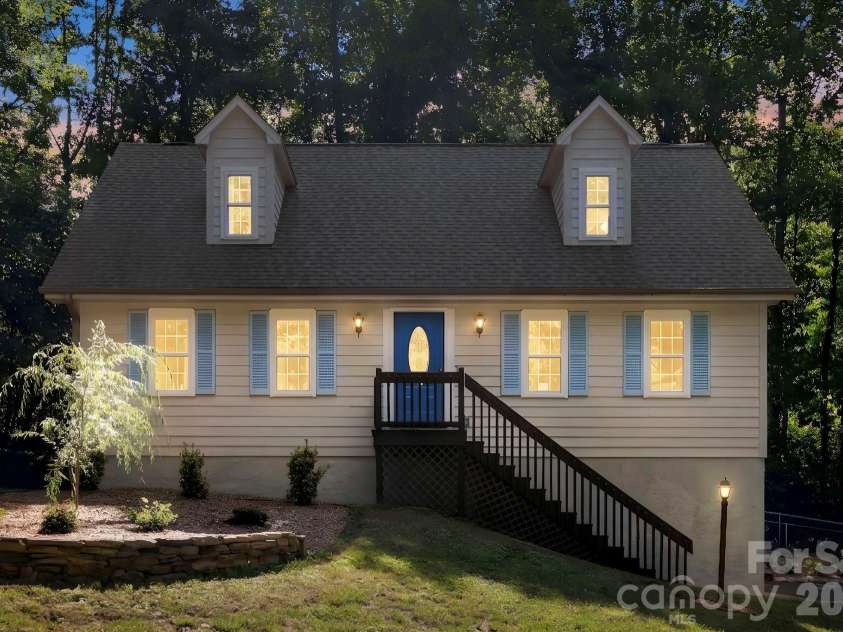 209 Mint Way, Flat Rock, NC 28731.  MLS# CAR4396693, YatesRealty ID 36716. 