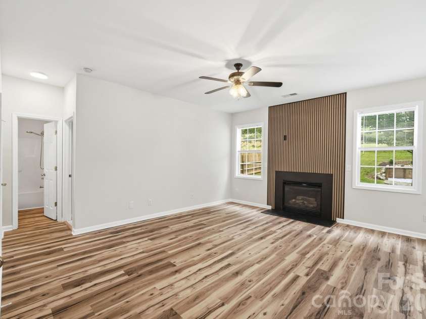 125 Morrocroft Lane, Mooresville, NC 28117.  MLS# CAR4397843, YatesRealty ID 36718. 