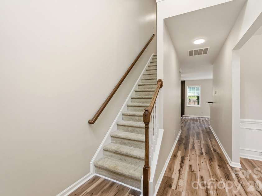 125 Morrocroft Lane, Mooresville, NC 28117.  MLS# CAR4397843, YatesRealty ID 36718. 