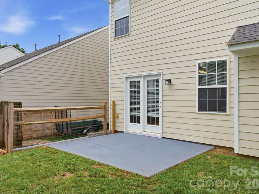 125 Morrocroft Lane, Mooresville, NC 28117.  MLS# CAR4397843, YatesRealty ID 36718. 