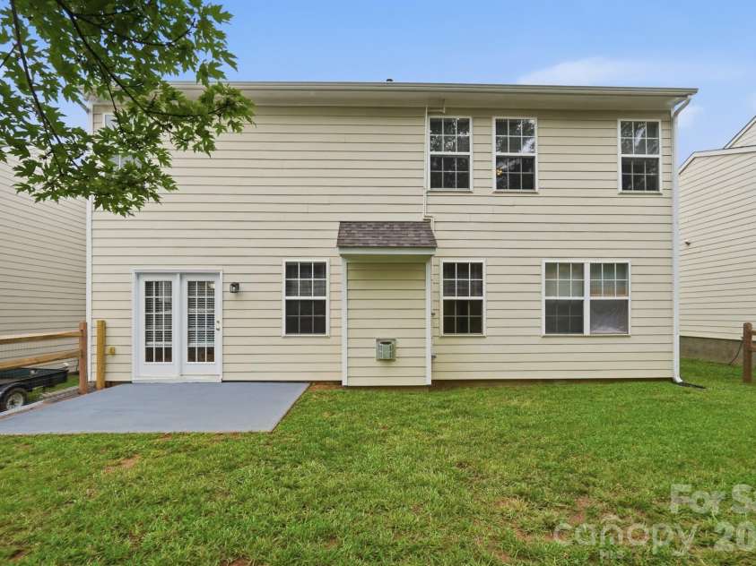 125 Morrocroft Lane, Mooresville, NC 28117.  MLS# CAR4397843, YatesRealty ID 36718. 