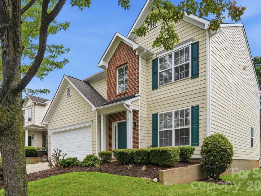 125 Morrocroft Lane, Mooresville, NC 28117.  MLS# CAR4397843, YatesRealty ID 36718. 