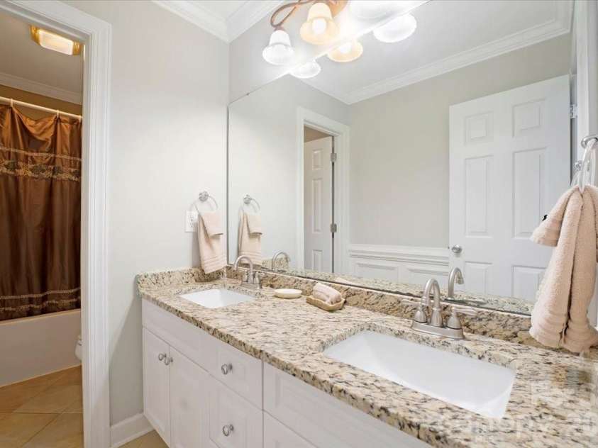 527 Hallman Drive, Rock Hill, SC 29732.  MLS# CAR4401140, YatesRealty ID 36719. 