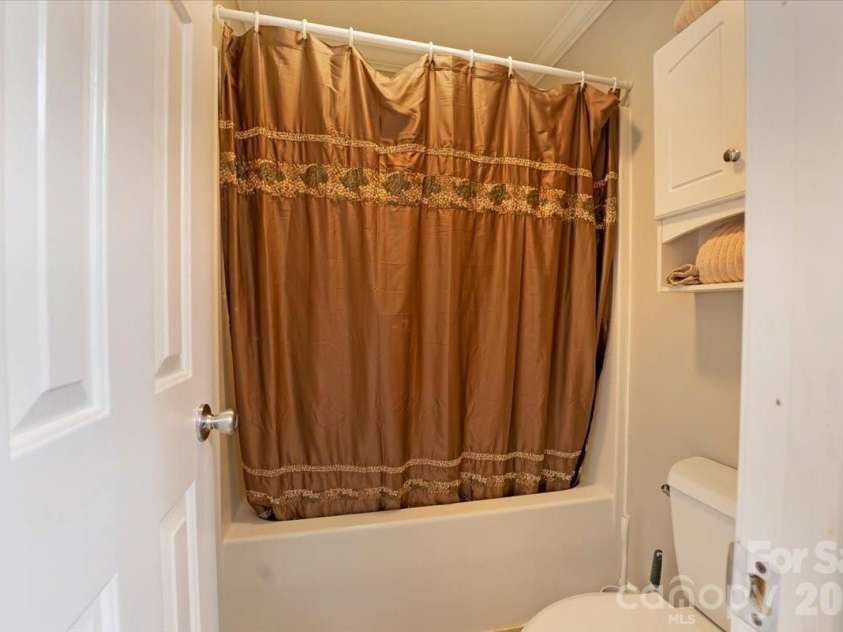 527 Hallman Drive, Rock Hill, SC 29732.  MLS# CAR4401140, YatesRealty ID 36719. 
