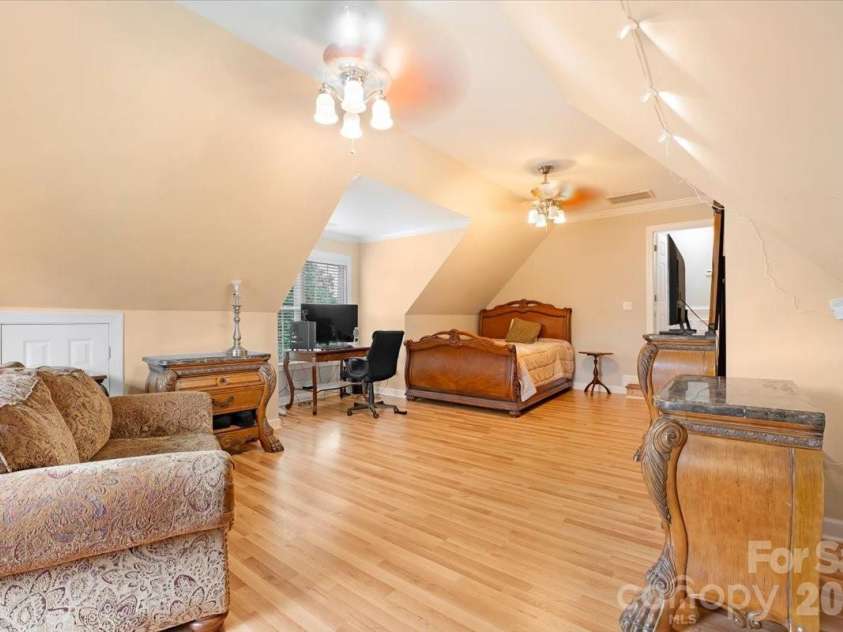 527 Hallman Drive, Rock Hill, SC 29732.  MLS# CAR4401140, YatesRealty ID 36719. 